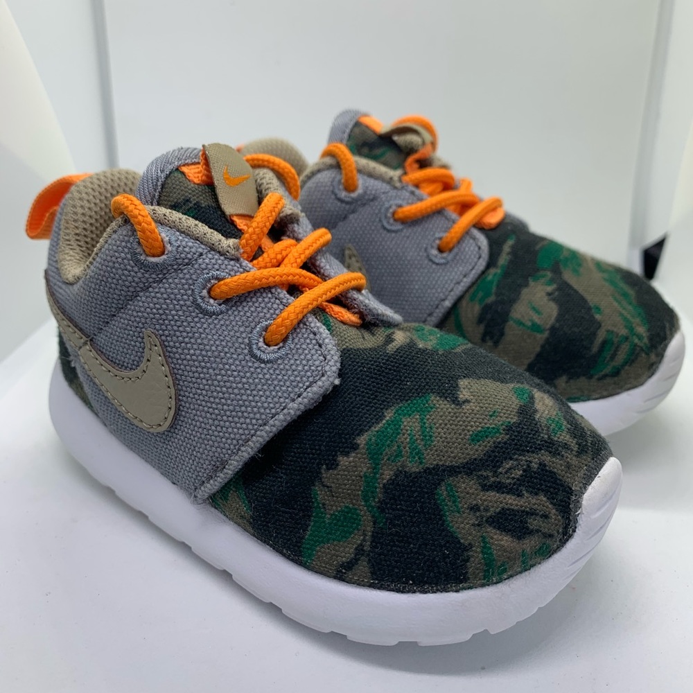 Nike Roshe Run Print